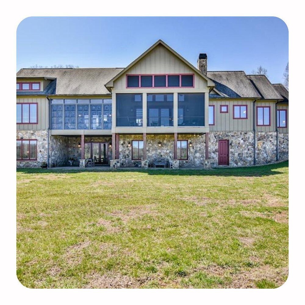 SILVANA BAEZ REALTOR KELLER WILLIAMS REALTY Updated July 2024