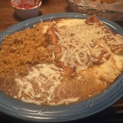 Tres Nopales - Cheese enchiladas