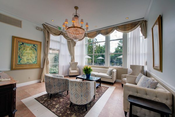 Leonard's Palazzo by null