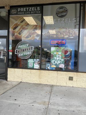PHILLY PRETZEL FACTORY - Updated January 2025 - 11 Reviews - 346 Route