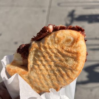 PAT Central Market - Red Bean Taiyaki - International Grocery Near Me - Toronto, Ontario PAT Central Market - Red Bean Taiyaki - International Grocery Near Me - Toronto, Ontario