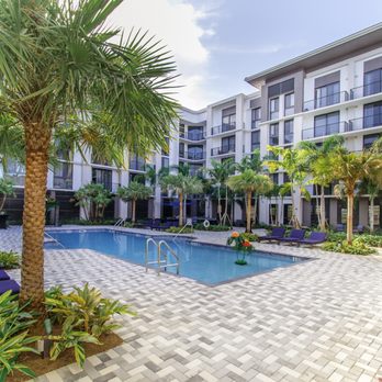 The Pointe at Palm Beach Gardens: Ultimate Lifestyle Destination 4 The Pointe at Palm Beach Gardens: Ultimate Lifestyle Destination