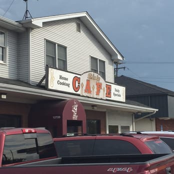Dixie Cafe - Diners Near Me - South Rockwood, Michigan