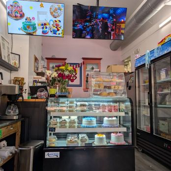 Daisies Pasteles - Custom Cakes Near Me - Albany, New York Daisies Pasteles - Custom Cakes Near Me - Albany, New York