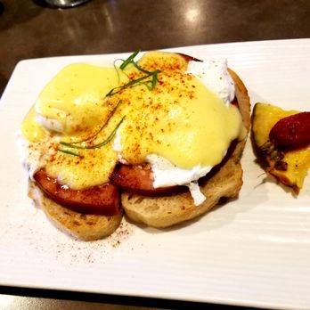 Moena Café - Eggs Benedict with Ham........ - Cafes Near Me - Honolulu, Hawaii Moena Café - Eggs Benedict with Ham........ - Cafes Near Me - Honolulu, Hawaii