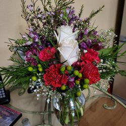 Floral Delight - The arrangement