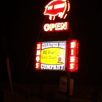 Currituck BBQ - Cute sign - Barbeque Near Me - Barco, North Carolina