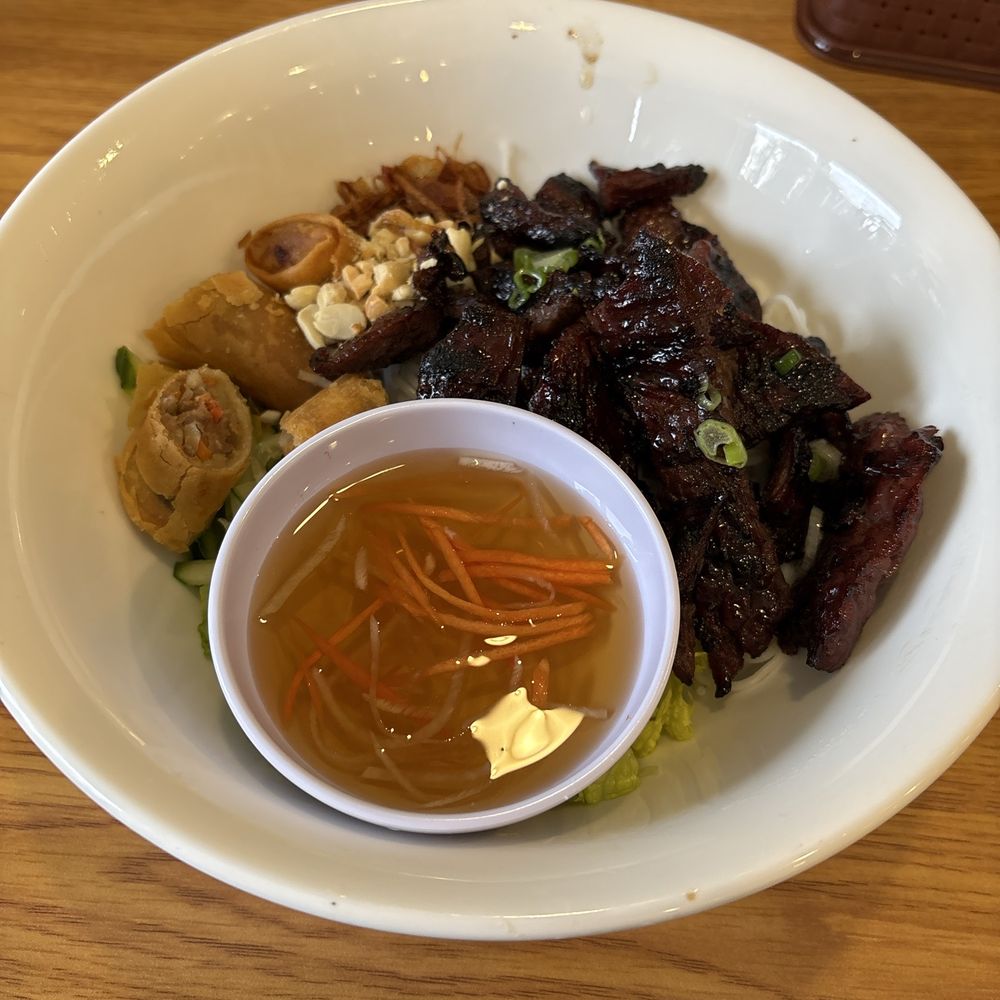 Mama's Pho House - Vermicelli beef - Coffee & Tea Near Me - Malta, New York