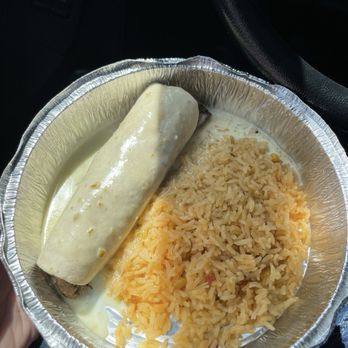 Los Carnales Mexican Restaurant - Beef burrito - Mexican Near Me - Sumter, South Carolina Los Carnales Mexican Restaurant - Beef burrito - Mexican Near Me - Sumter, South Carolina