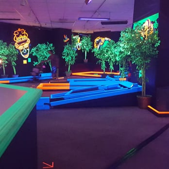 Glow Putt Mini Golf - Mini Golf Near Me - Kaneohe, Hawaii