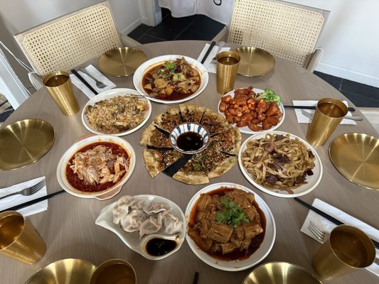 Rong Chic蓉记 by null