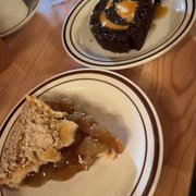 HOMETOWN KITCHEN FAMILY RESTAURANT - 29 Photos & 57 Reviews - 18 ...