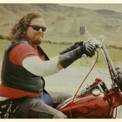 Castle's Extreme Machine's - Yeah, that's me in my wilder day! 20 years on a hard tail, hand jammer, booze and lots of women!!