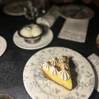 Fioretta - Italian Near Me - Chicago, Illinois