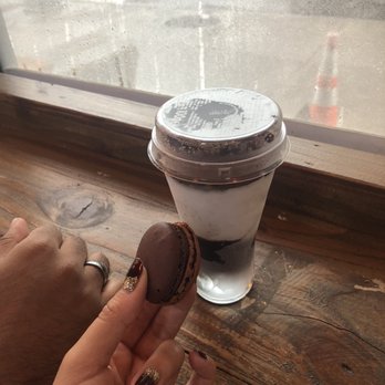 Caffe Bene - Nutella Macarons, Coppa Stracciatella - Coffee & Tea Near Me - Jackson Heights, New York