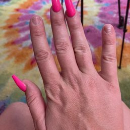 These 2 nails popped off the NEXT day! My left hand has a nail missing too. I was lounging at home eating popcorn and my nails fell in. These 2 nails popped off the NEXT day! My left hand has a nail missing too. I was lounging at home eating popcorn and my nails fell in.