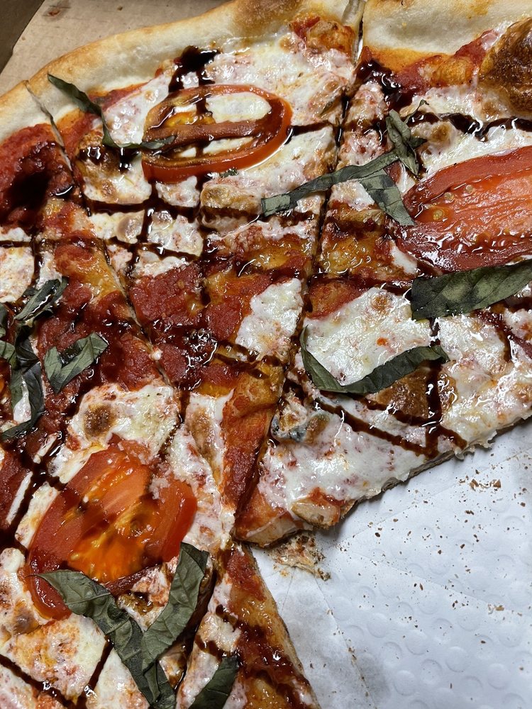 GIANNA’S PIZZERIA 920 US Hwy 1, Sebastian, Florida Pizza