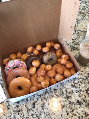 Puffy Cream Donuts Plus by null