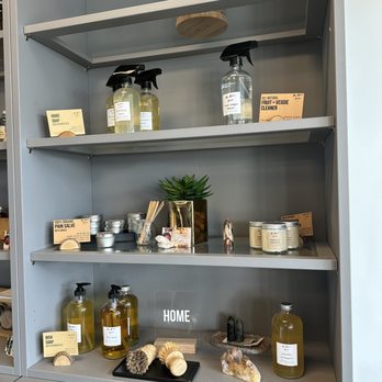 Grounding Roots - a shelf with a variety of products - Juice Bars & Smoothies Near Me - Winter Park, Florida Grounding Roots - a shelf with a variety of products - Juice Bars & Smoothies Near Me - Winter Park, Florida