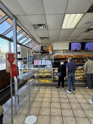 Bea's Bakery by null