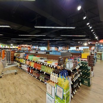 ABC Fine Wine & Spirits - Nov 2020: Gives perspective on how large this store is... - Beer, Wine & Spirits Near Me - Wesley Chapel, Florida ABC Fine Wine & Spirits - Nov 2020: Gives perspective on how large this store is... - Beer, Wine & Spirits Near Me - Wesley Chapel, Florida