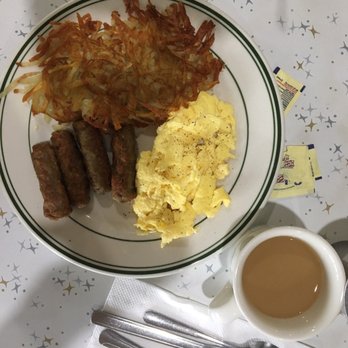 Armon's Restaurant - Scrambled Eggs w/sausage links & hash browns - Breakfast & Brunch Near Me - Los Angeles, California