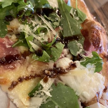 1803 Pizza Kitchen - Arugula, Prosciutto and Burrata pizza - Pizza Near Me - Orlando, Florida 1803 Pizza Kitchen - Arugula, Prosciutto and Burrata pizza - Pizza Near Me - Orlando, Florida