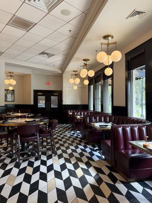 Maggiano's Little Italy by null