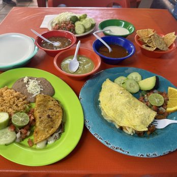 Molcas Tacos - Omelette with beef inside and chicken taco with rice and beans - Northern Mexican Near Me - Los Algodones, BCN Molcas Tacos - Omelette with beef inside and chicken taco with rice and beans - Northern Mexican Near Me - Los Algodones, BCN