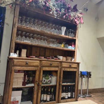 Montevideo - Indoor dining decorations - Brazilian Near Me - Córdoba, Colorado