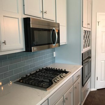 ATX Floors & Countertops - a clean kitchen - Flooring Near Me ATX Floors & Countertops - a clean kitchen - Flooring Near Me