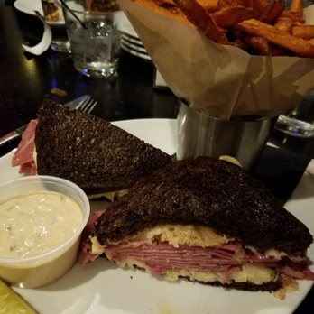 Madison's Pub & Grill - Reuben...best Ive ever had! - New American Near Me - Willowbrook, Illinois