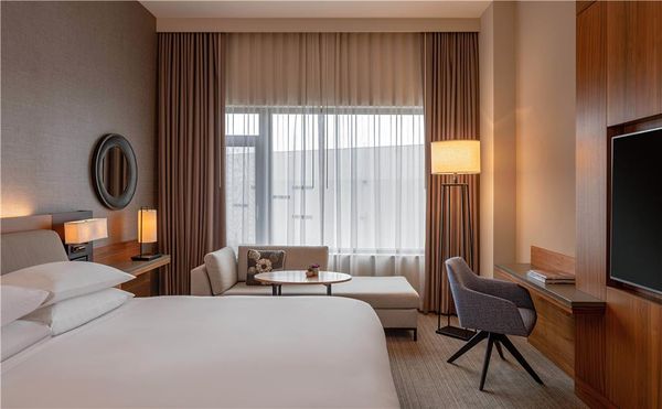 Hyatt Regency Lake Washington at Seattle's Southport by null