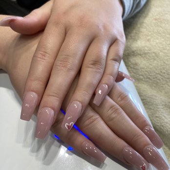 Trendy Nails Spa - Chloe did the design and Andy did the nails themselves. Absolutely adorable and the best set I've had in Chula Vista!! - Nail Salons Near Me - Chula Vista, California