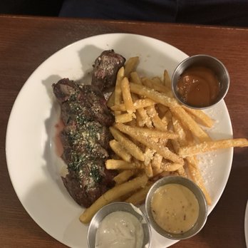 Houlihan's - Steak and frites - Bars Near Me - Columbus, Georgia