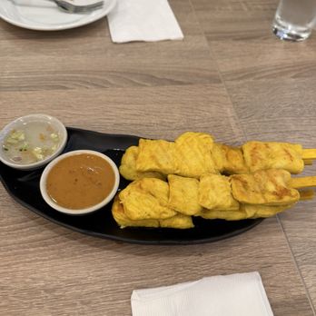 Raan Thai - Thai Near Me - Huntington Station, New York