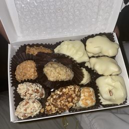 Mainly white chocolate and truffles Mainly white chocolate and truffles