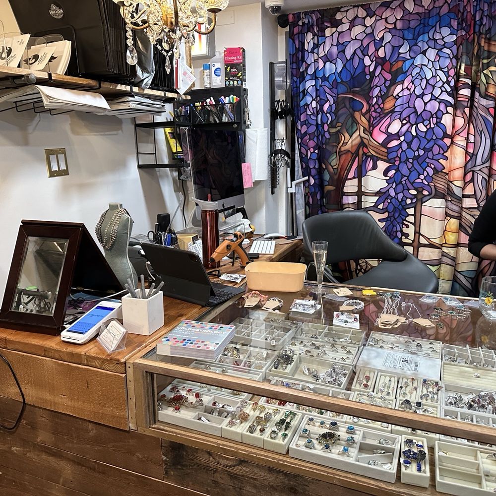Born Again Consignment Parlor - Check out and jewerly - Used, Vintage & Consignment Near Me - Chicago, Illinois Born Again Consignment Parlor - Check out and jewerly - Used, Vintage & Consignment Near Me - Chicago, Illinois