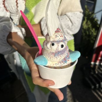 Coastal Cone - Baby shark (doo doo doo doo) - Ice Cream & Frozen Yogurt Near Me - Ventura, California Coastal Cone - Baby shark (doo doo doo doo) - Ice Cream & Frozen Yogurt Near Me - Ventura, California