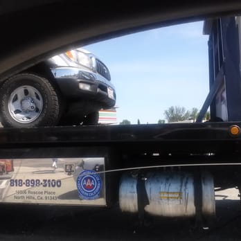 Randy's Towing - No front tie down, or chain! This guy was AAA member. Way to represent Randys. - Towing Near Me - North Hills, California Randy's Towing - No front tie down, or chain! This guy was AAA member. Way to represent Randys. - Towing Near Me - North Hills, California