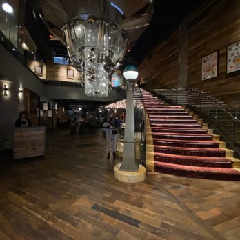 Bobby - Lobby - Hotels Near Me - Nashville, Tennessee