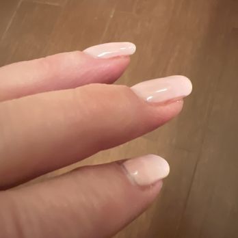Le's O Nails - Thick uneven nails - Nail Salons Near Me - Oxnard, California