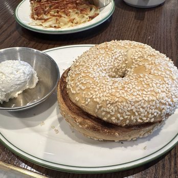 Sadelle's - Sesame seed bagel, and cream cheese - Breakfast & Brunch Near Me - Las Vegas, Nevada Sadelle's - Sesame seed bagel, and cream cheese - Breakfast & Brunch Near Me - Las Vegas, Nevada