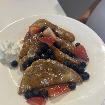 Noah's Restaurant - Blueberry French Toast - American Near Me - San Bernardino, California Noah's Restaurant - Blueberry French Toast - American Near Me - San Bernardino, California