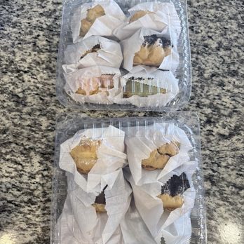 Beard Papa’s - Papa's Faves 12 Mixed Pack - Bakeries Near Me - Tempe, Arizona Beard Papa’s - Papa's Faves 12 Mixed Pack - Bakeries Near Me - Tempe, Arizona