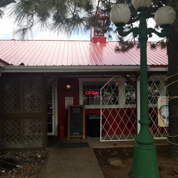 Pizza Barn - Exterior - Pizza Near Me - Edgewood, New Mexico