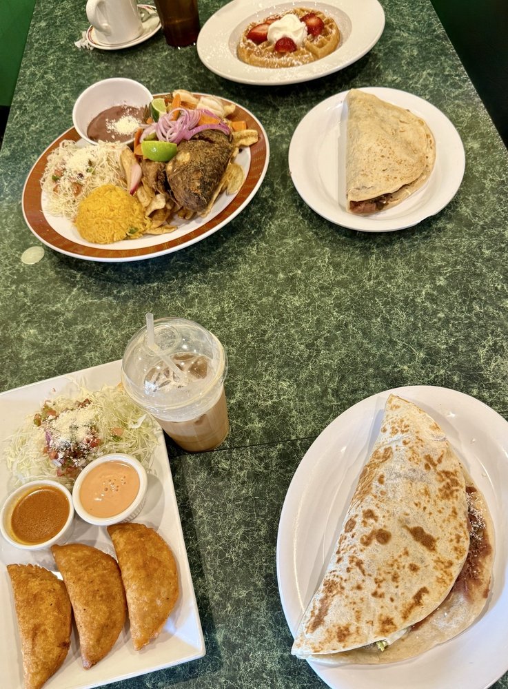 Esmeralda's Cafe