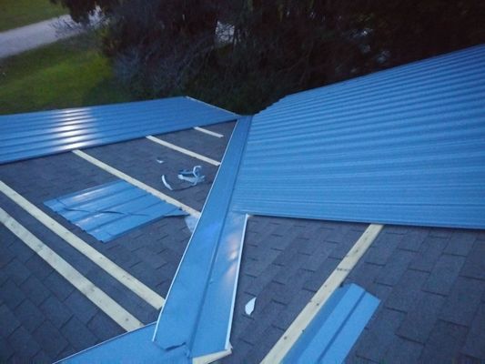 Fuller's Roofing & Remodeling Logo