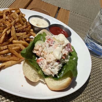 Ruby's Oyster Bar & Bistro - Chilled lobster roll with lemon aioli and old bay Pom frites. - Seafood Near Me - Rye, New York