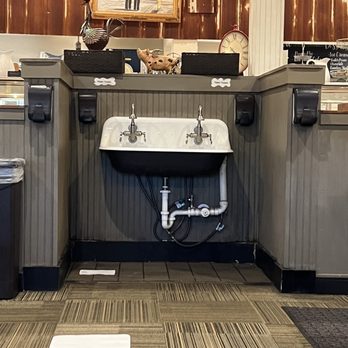 Freds Market - Riverview - Hand washing station - Southern Near Me - Riverview, Florida